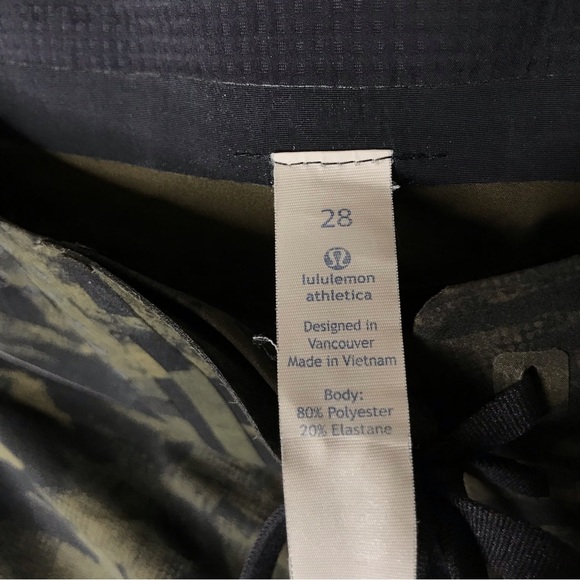 Lululemon Current State Swim Short 9" Inseam Green Black Workout Men's Waist 28 - Picture 7 of 12